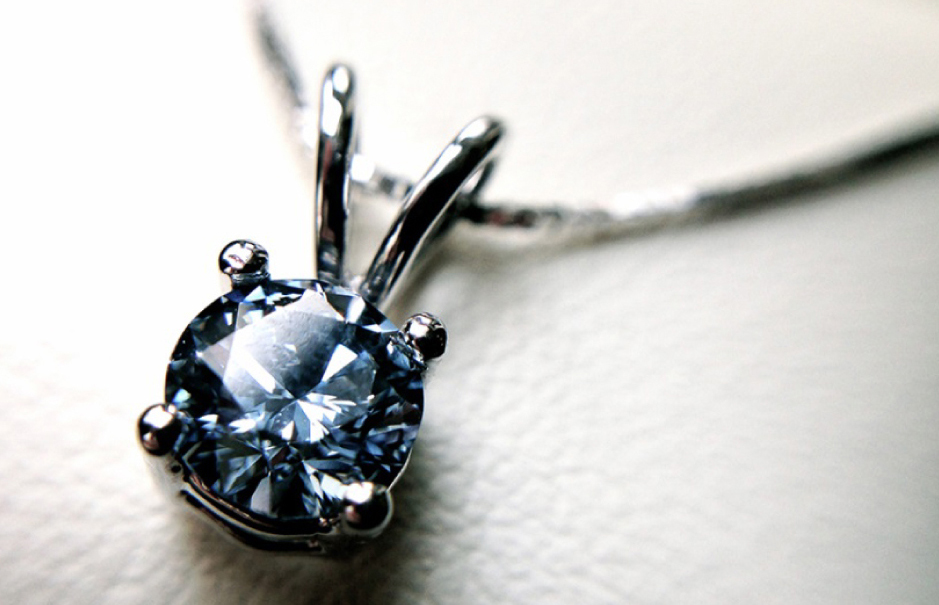 Ashes to diamonds แหวนเพชรจากคนที่คุณรัก