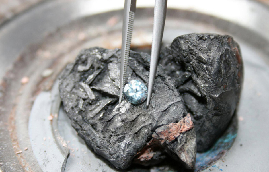 Ashes to diamonds แหวนเพชรจากคนที่คุณรัก