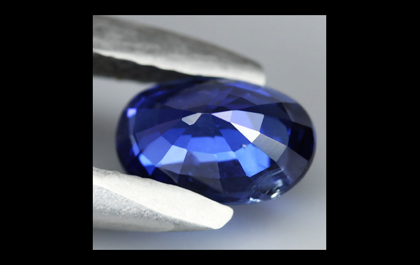 เคล็ดลับการเลือกซื้อไพลิน (Blue Sapphire) ที่ดีควรเลือกยังไง?