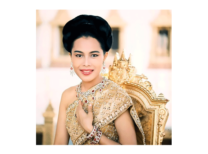 สมเด็จพระนางเจ้าสิริกิติ์พระบรมราชินีนาถ ทรงติดอันดับสตรีที่แต่งพระองค์งามที่สุดในโลก