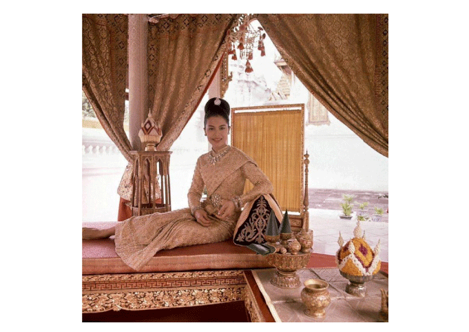 สตรี 1 ใน 10 ผู้แต่งกายงามที่สุดในโลก